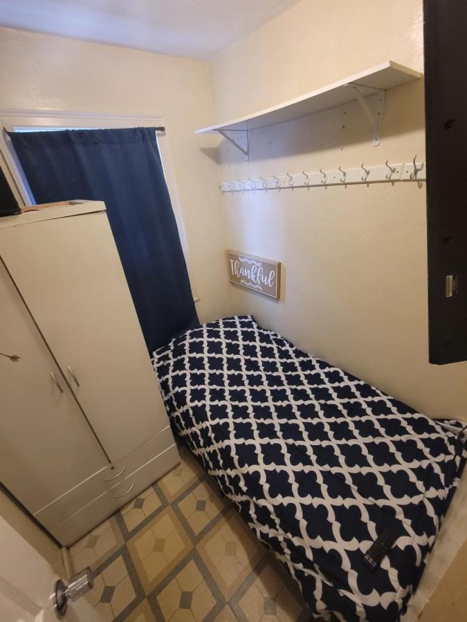 182 Bedrooms Near Fenway & Dowtown Бостън Екстериор снимка